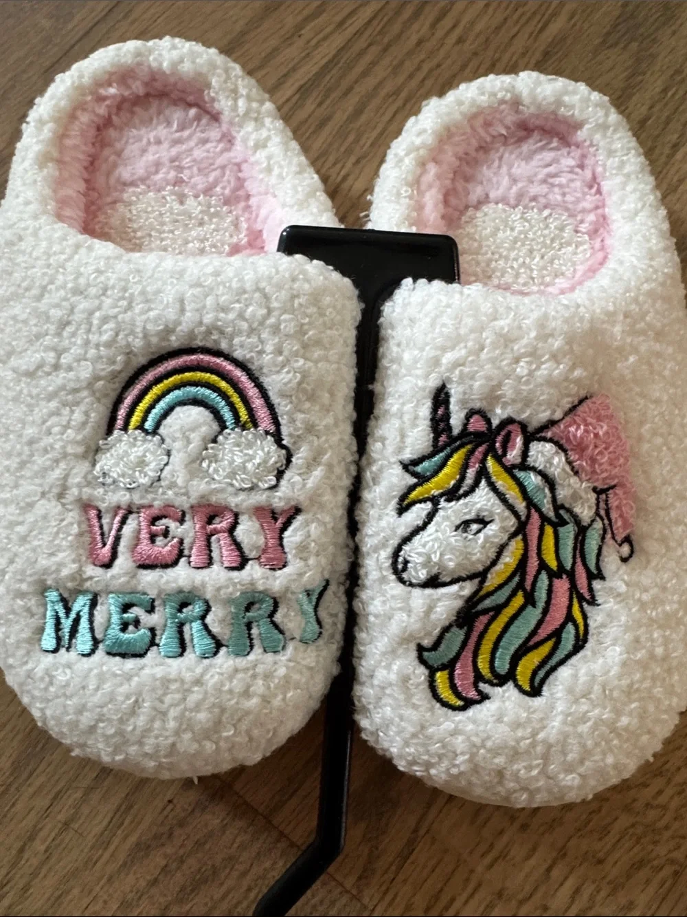 Kids Cozy Unicorn & Rainbow Slippers - White/Pink